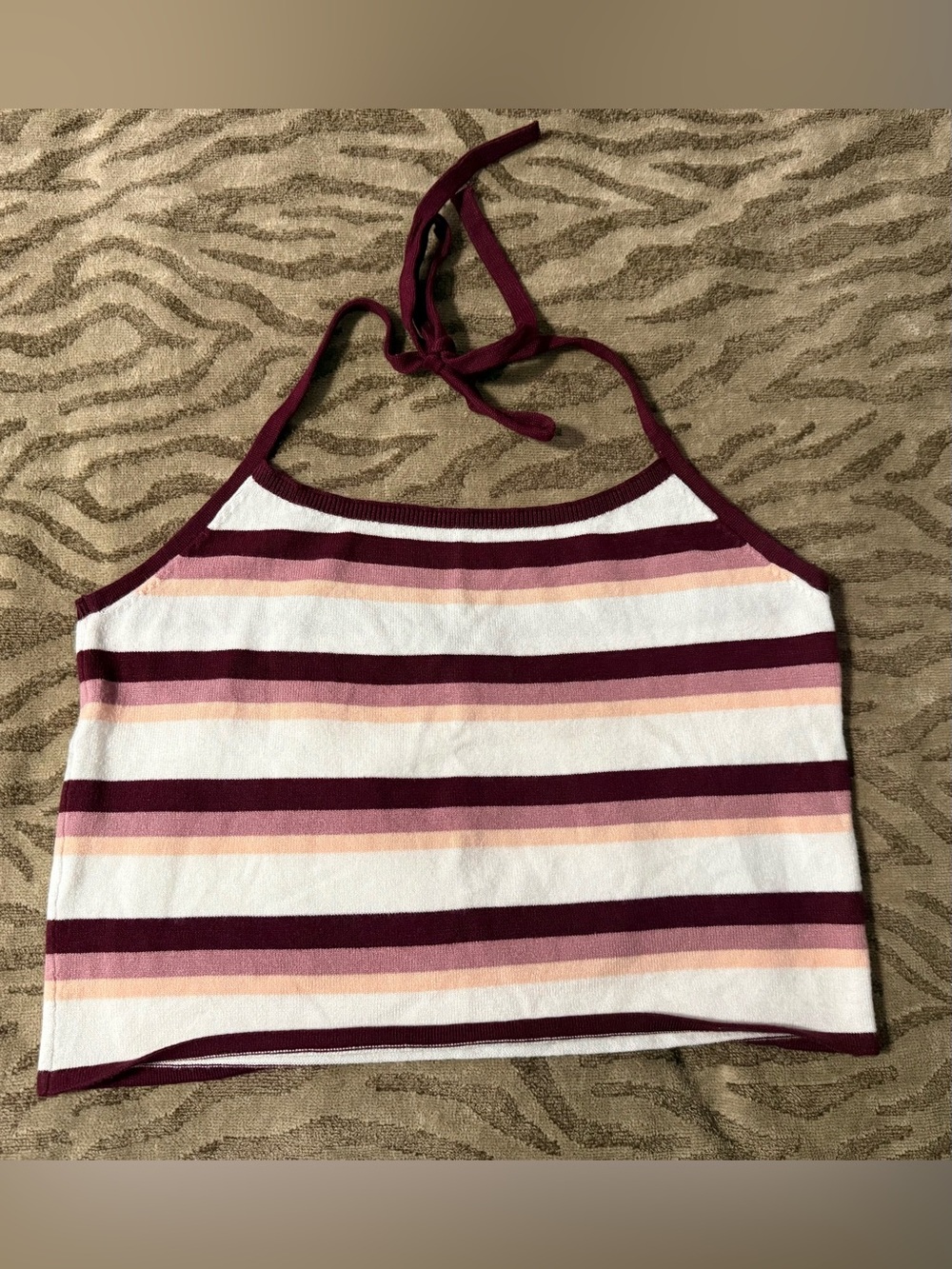✨Volcom Halter Top✨